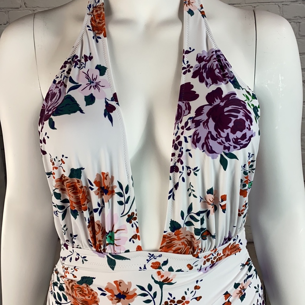 NWT: Cupshe White Floral 1pc Swimsuit Size: XL - Picture 3 of 17